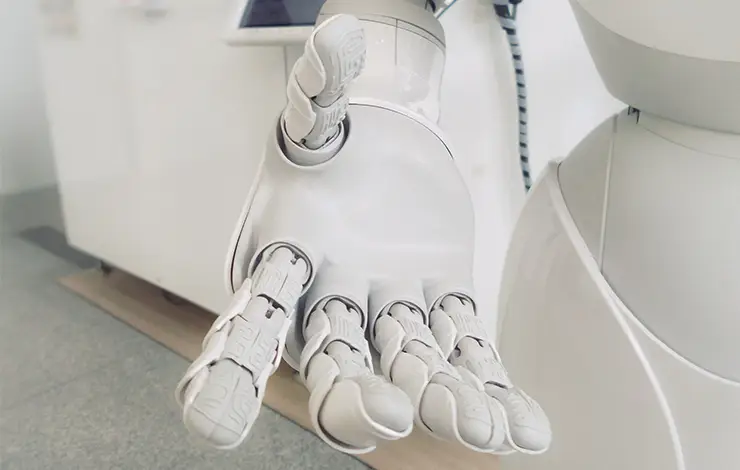 協働ロボットとの向き合い方～シニアと若手労働者の主観的経験